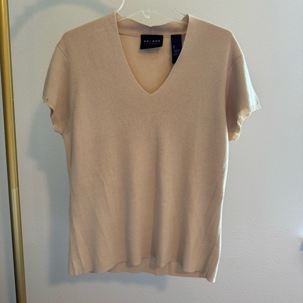 Axcess Short Sleeve V-Neck Cotton Top - Size Large - Tan